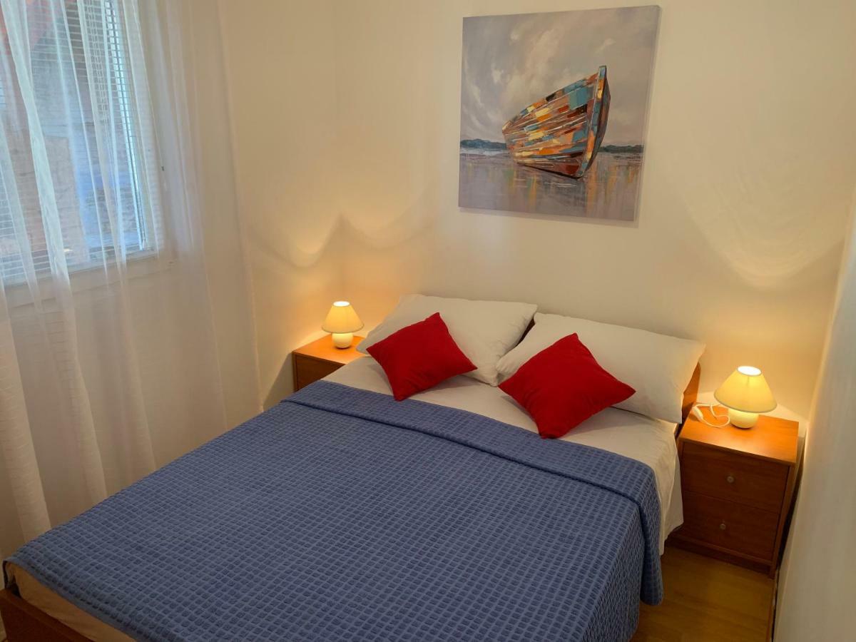 Apartmani Poljanec วีร์ ภายนอก รูปภาพ